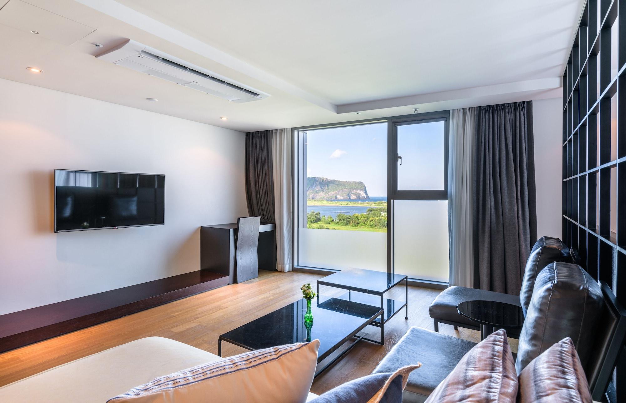บราวน์สวีท เชจู Hotel เมืองเชจู ภายนอก รูปภาพ