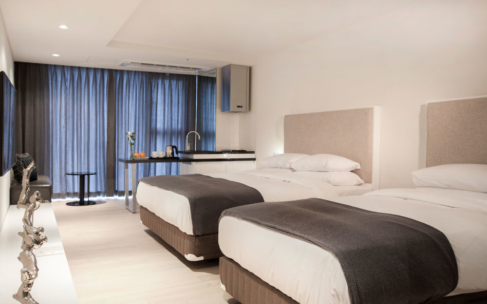 บราวน์สวีท เชจู Hotel เมืองเชจู ภายนอก รูปภาพ